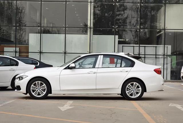 17款宝马318li测评动力,宝马318动力到底怎么样