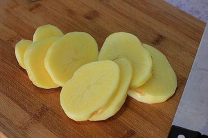 天蚕土豆是四川小吃吗,天蚕土豆是哪里的小吃