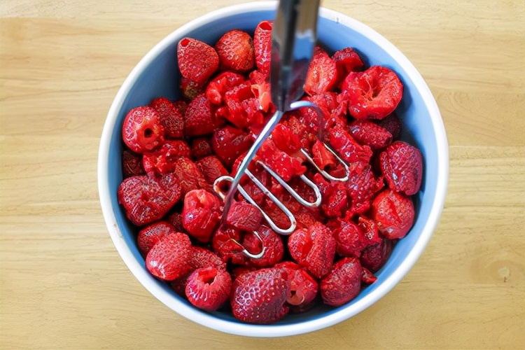 草莓酱不密封能保存多久,草莓酱可以冻多久保存