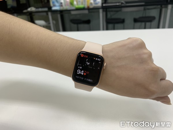 苹果手表摔倒检测的原理,苹果手表跌倒提醒真实视频