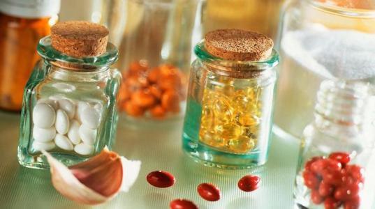 美白只需三步教你正确快速美白 (专家教给你四种管用的美白好方法)