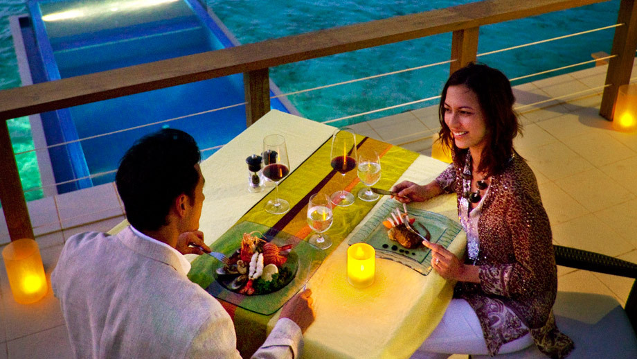 双层梦幻水屋，你要的马尔代夫性价比最高六星岛