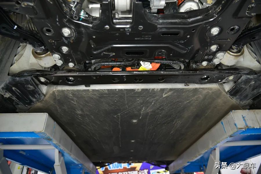 避震漏油了是不是就没有用了,避震漏油后可以维修吗