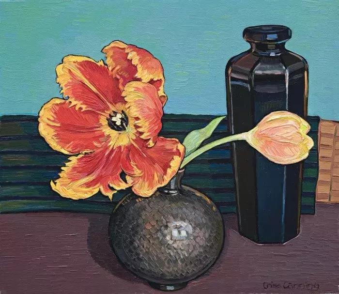 她72岁，画了50多年的画，花儿在她笔下都有了个性