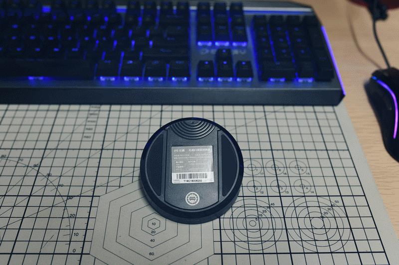 黑匣子助你在和平精英吃鸡如虎添翼，北通E1手游键鼠转换器