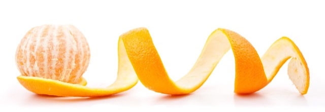 我摔得青紫一片,他说是牛仔裤褪色,这样的男人还能要吗?