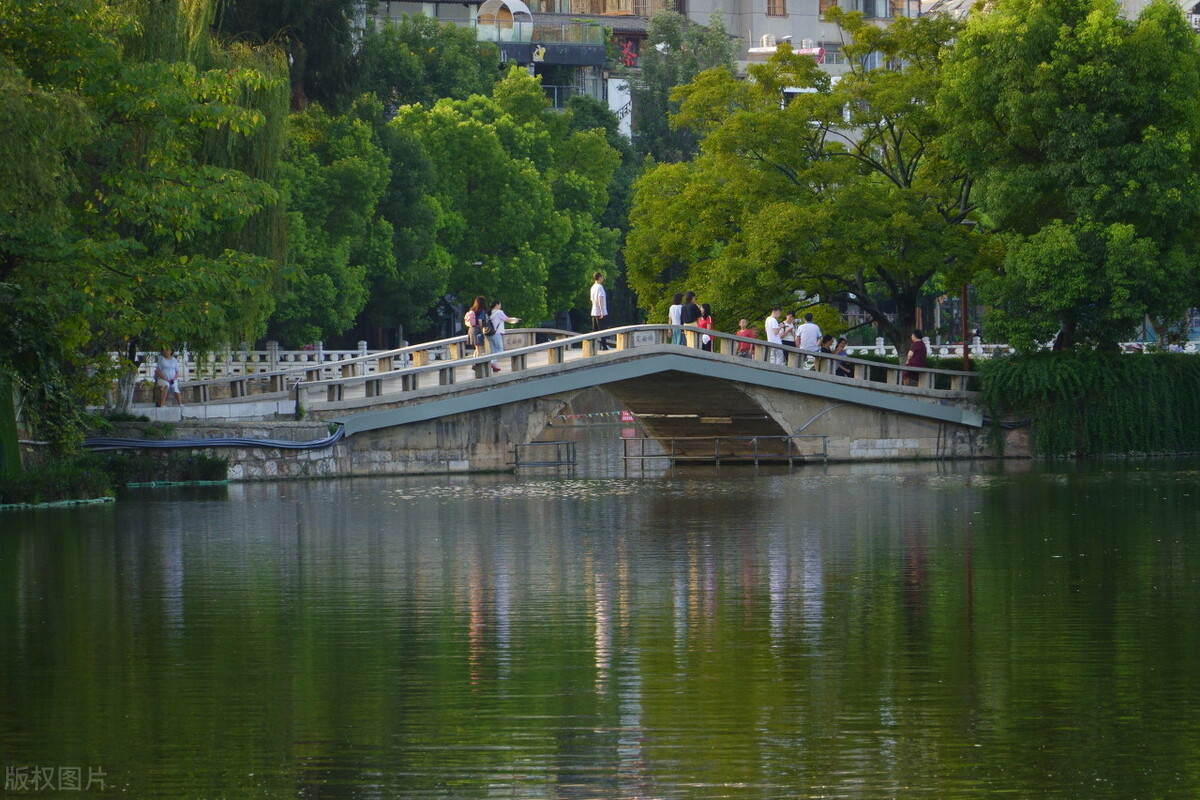 昆明市内游玩好去处 (云南昆明最值得玩的地方)