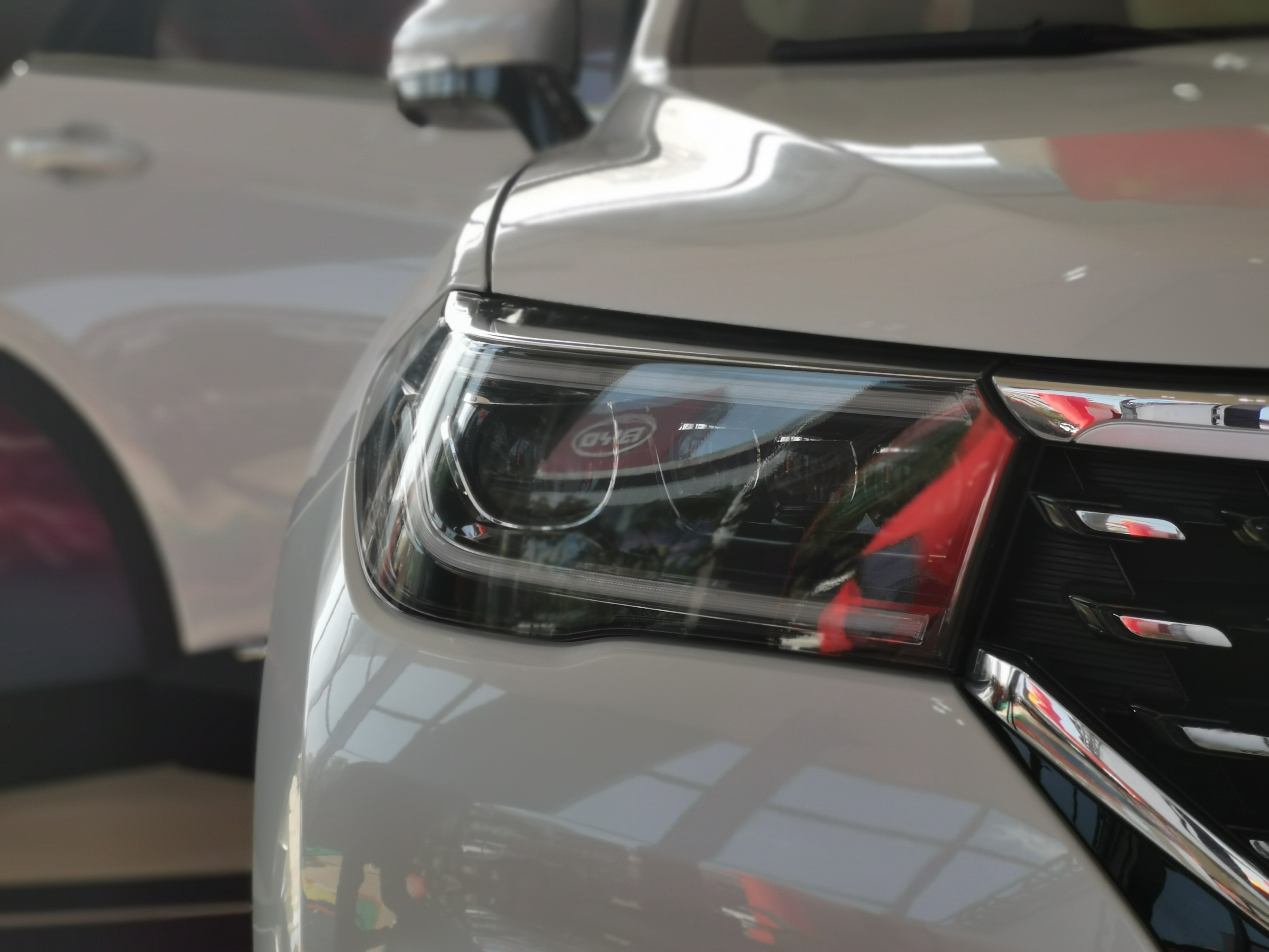 宝马车1.5t油耗,中华v72018款280tdst尊贵型7座