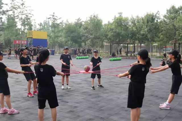 穿越军童铁旅-做一个手心向下的人，双赢思维去面对未来