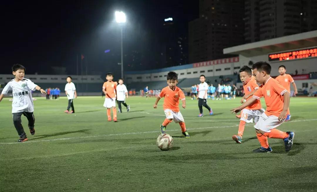 烟台农商银行演出,烟台足协杯线下观赛