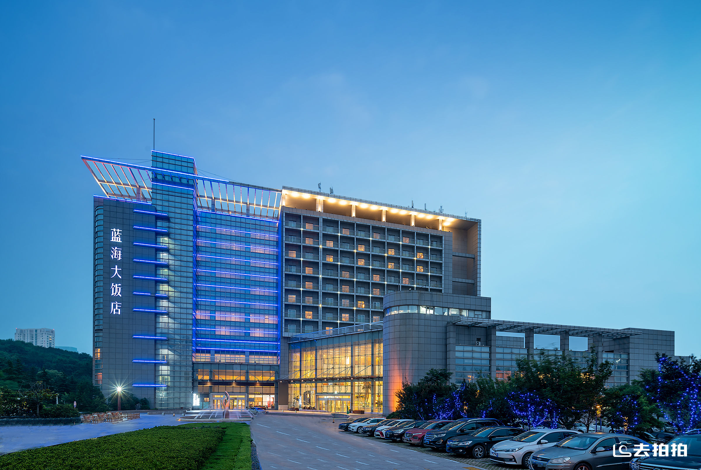 去拍拍蓝海酒店l做一片有温度的“蓝海”