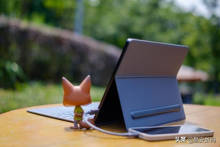 透过便携屏，窥见未来——坚果*NTT**go使用体验