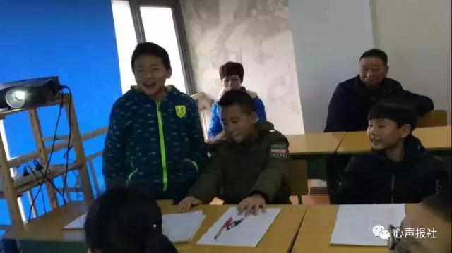 温暖一双手四年级作文,一双温暖的手作文600字