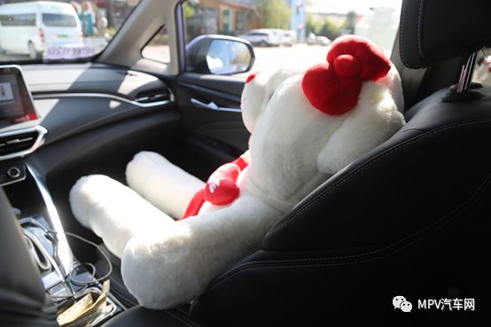 上汽大通maxusg50试驾,二胎三代汽车推荐