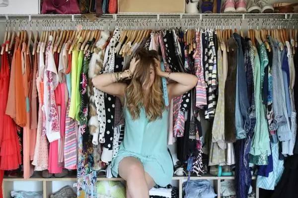 你穿的衣服这么土是大妈风吗,为啥我穿衣服总是那么土