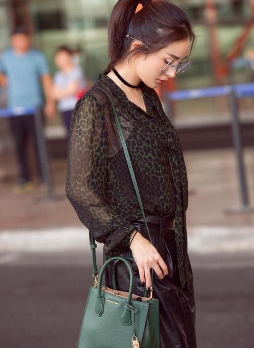 杨幂同款mk包是头层牛皮吗,杨幂mk必买的经典款