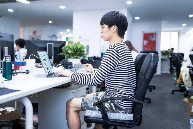 鏃ユ湰浜烘槸鎬庝箞鍧愮殑涔呭潗涓嶇疮,鏃ユ湰涔呭潗鎬庝箞瑙ｅ喅