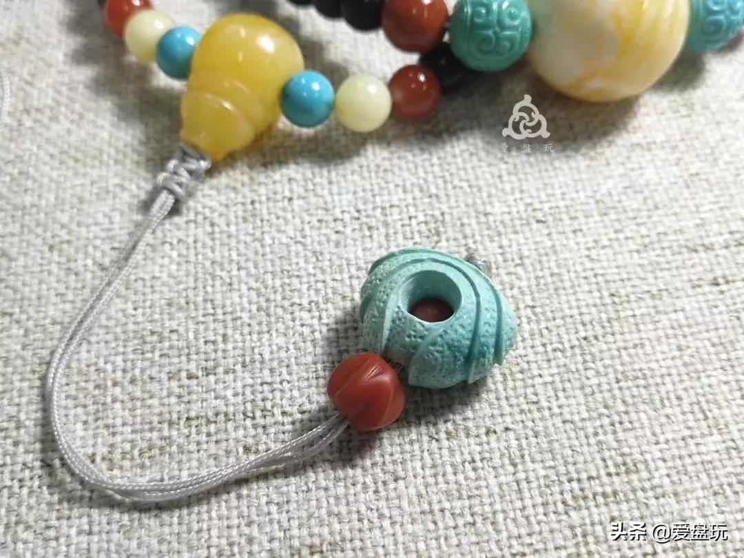 男士锁骨链搭配图片,锁骨链搭配什么衣服