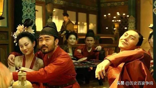 *楼青**女子年轻时万人追捧，年老色衰的时候她们怎么办，结局有四种