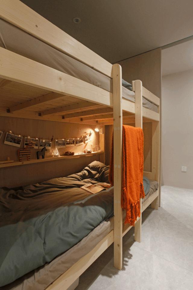 80㎡三口之家，餐厅里种树、可移动儿童房、大浴缸，日子又慢又美