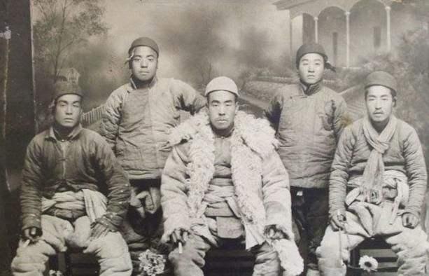 第一悍匪，躲过杨虎城围剿，骗过八路军，当过伪军，结局无人同情