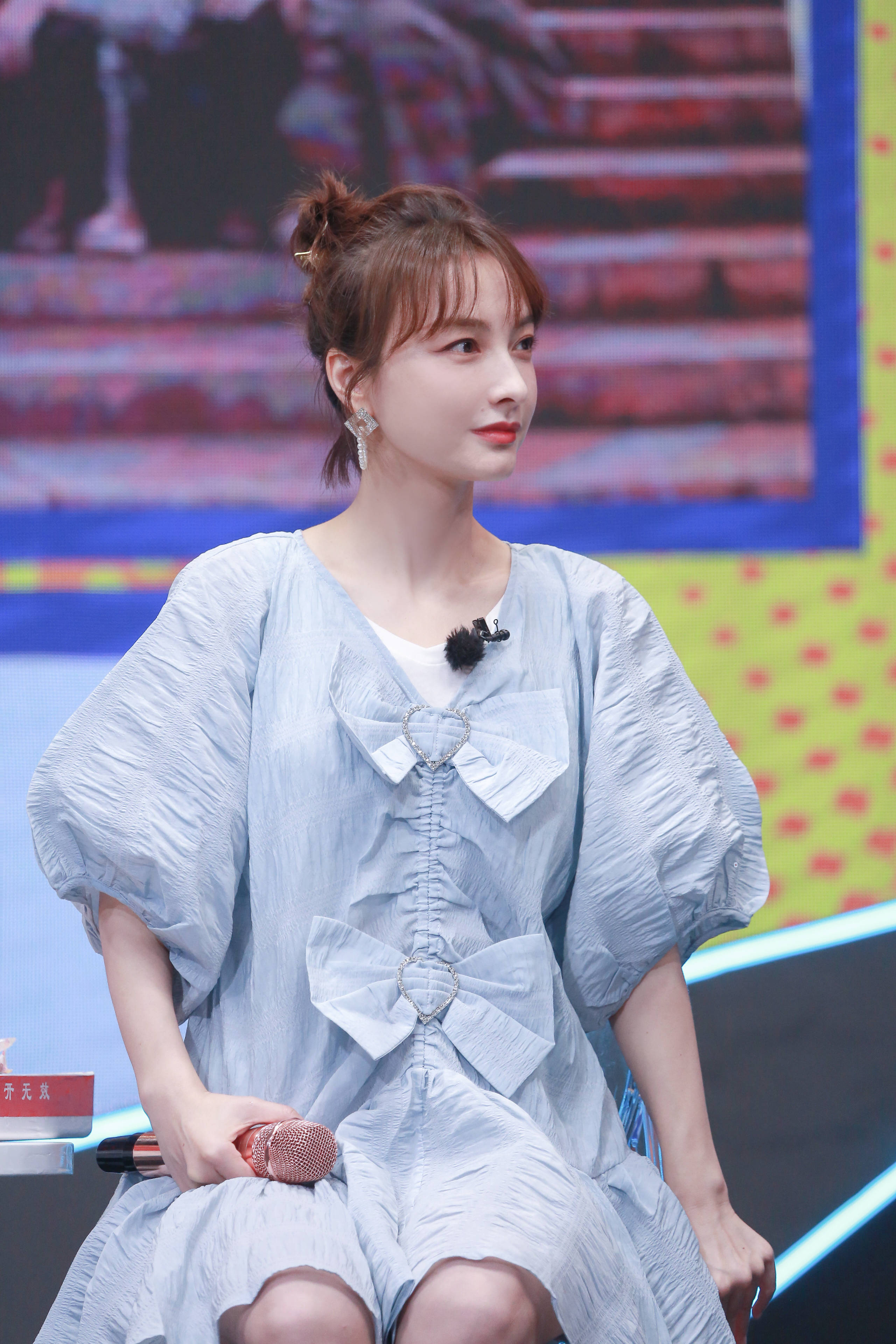 一件t恤69元,吴昕回应卖短袖视频