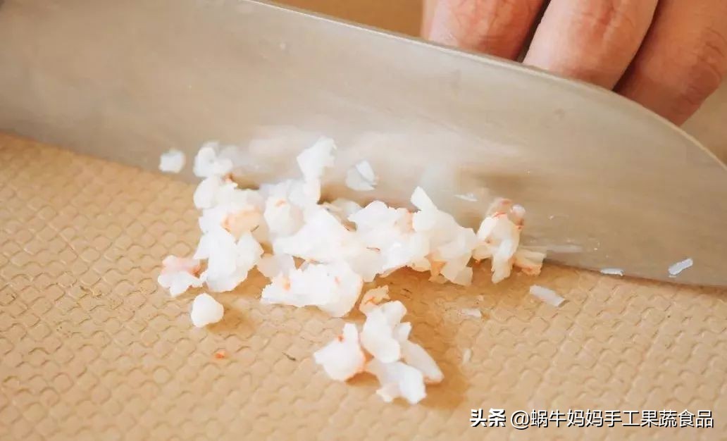 8个月宝宝一日三餐食谱时间表,12个月宝宝辅食三餐做法大全