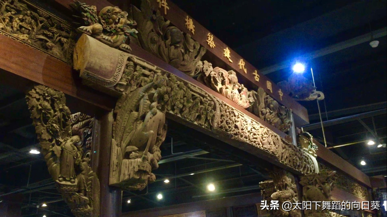 影城展厅价值几个亿，有比它还贵的东西~张贤亮立体文学摘要