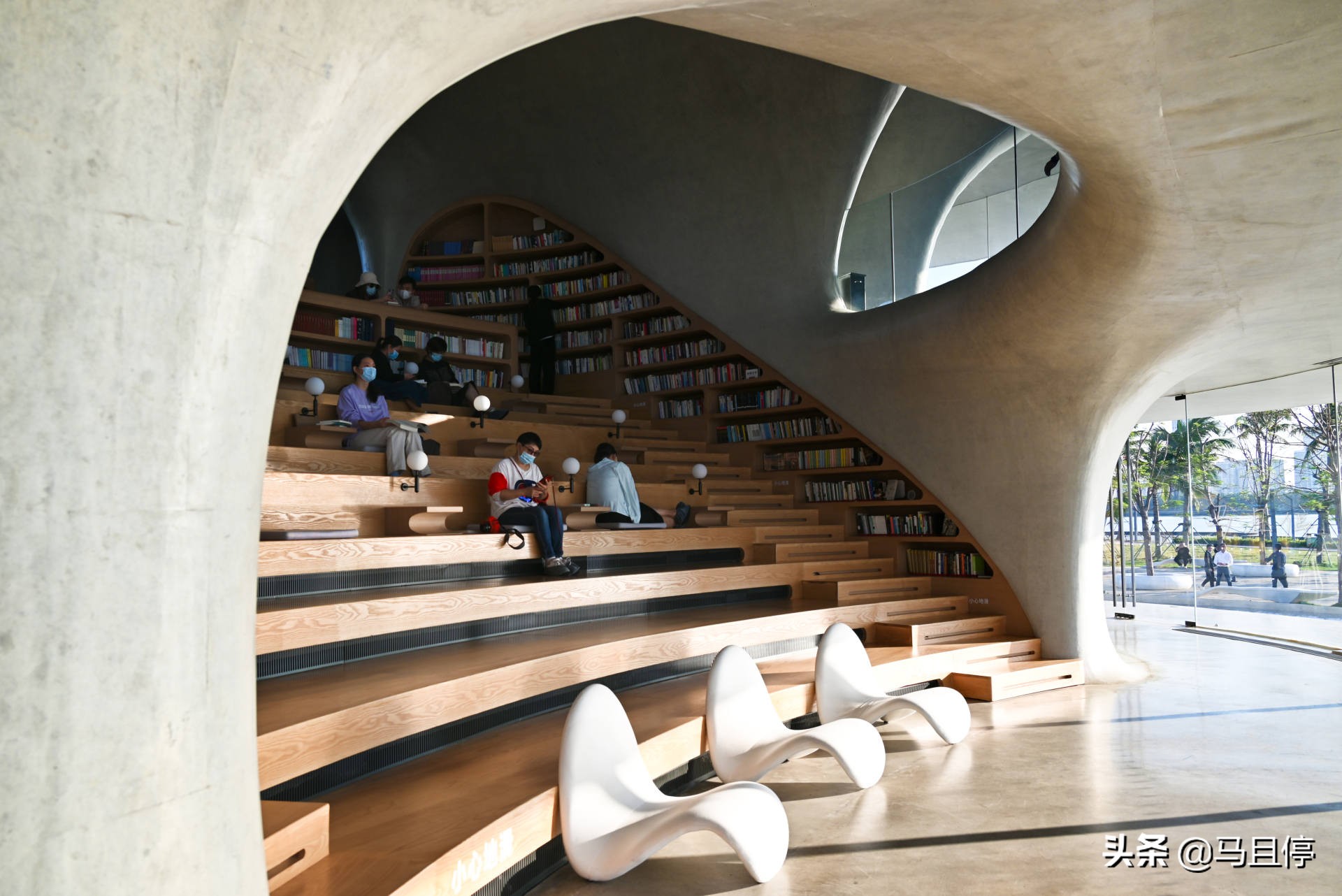 海口云洞图书馆点评,海口云洞图书馆感受