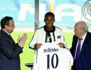 罗比尼奥单车少年,罗比尼奥单车过人集锦