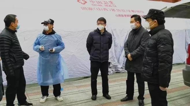 援鄂护士表白武汉警察,小护姐表白中国警察