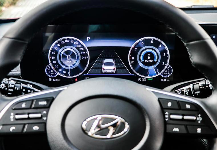 2022款现代名图内饰,新一代名图1.8l内饰