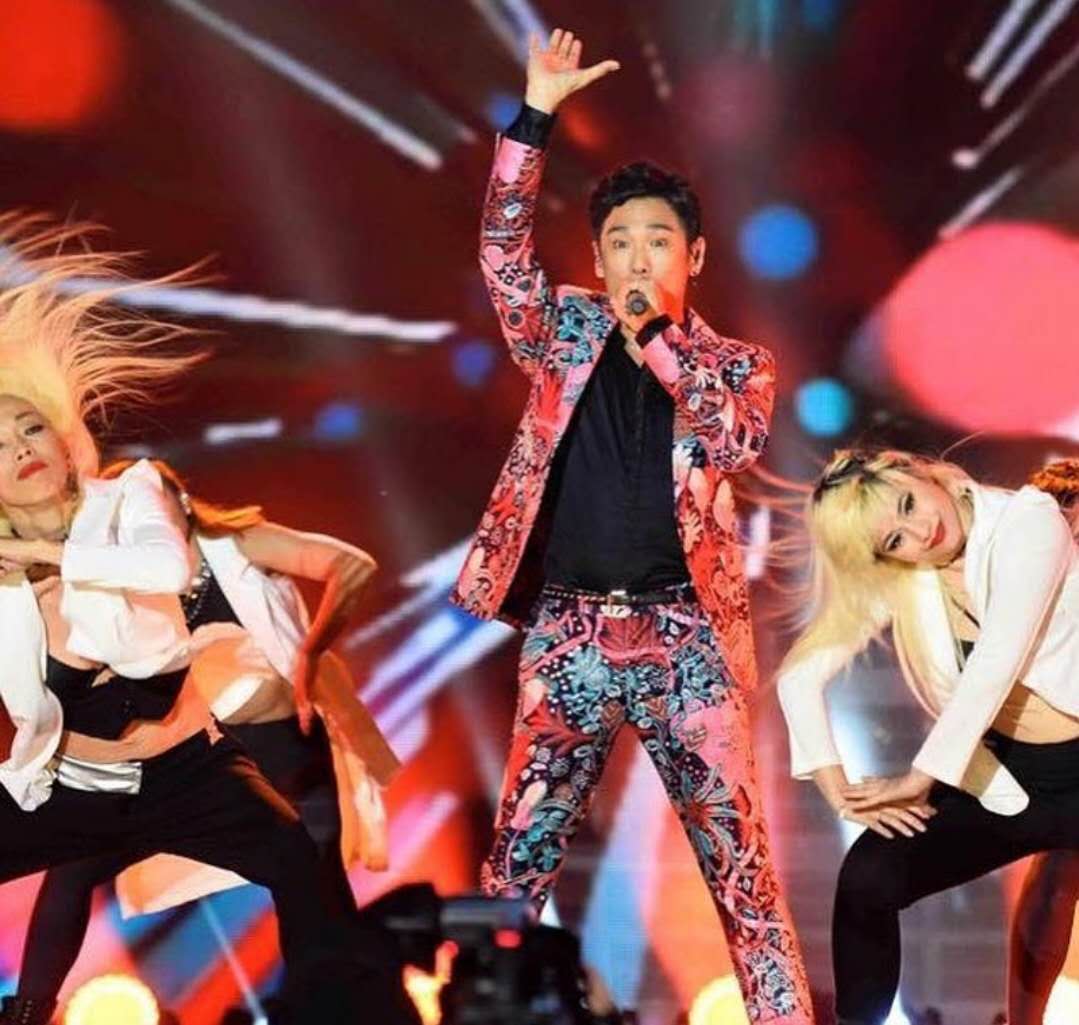 郑少秋与苗侨伟谁更帅,郑少秋周润发苗侨伟哪个更帅