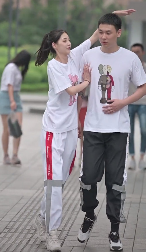 优衣库99元和39元t恤,优衣库米奇情侣t恤