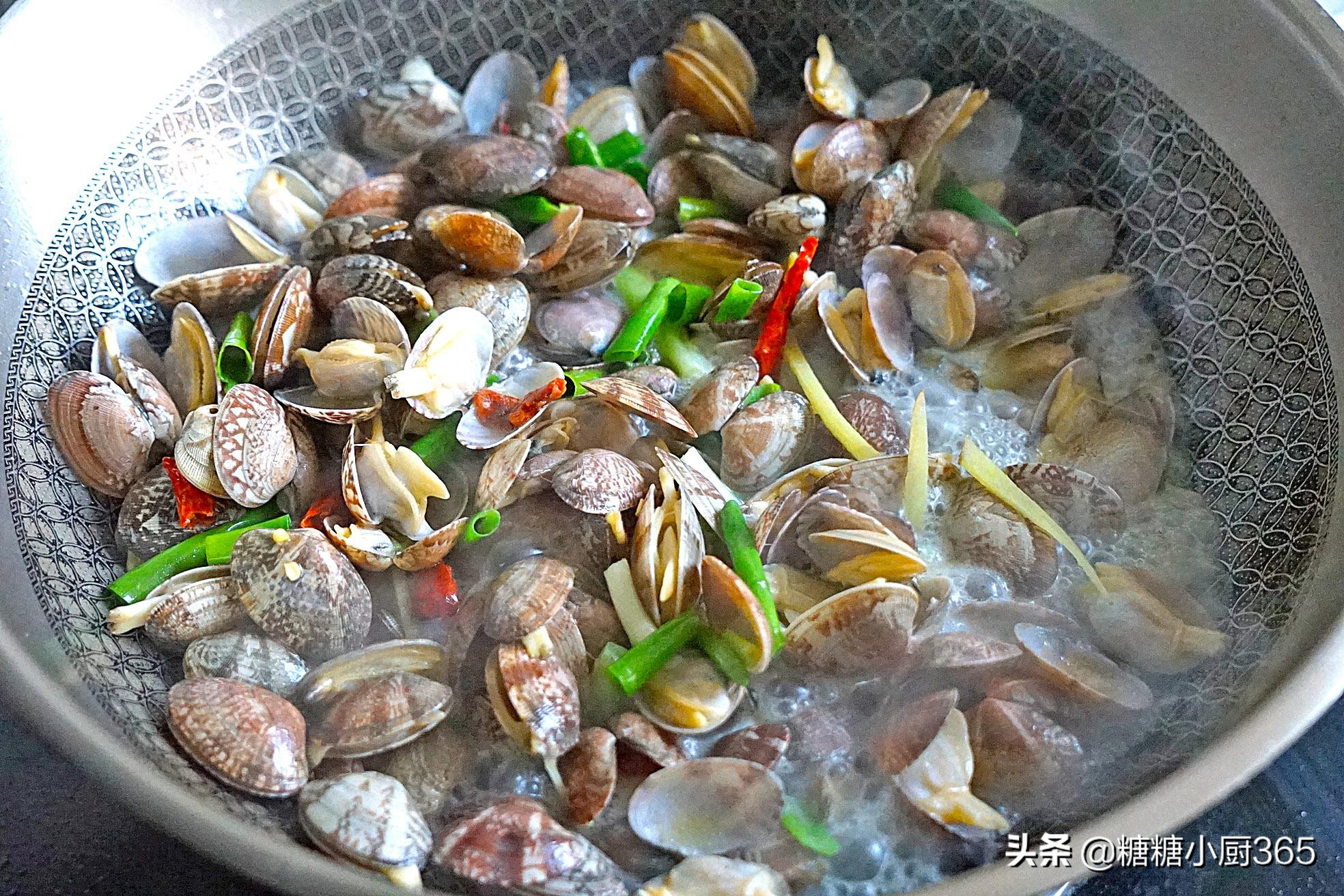 蛤蜊处理内脏,蛤蜊已经焯过水怎么清理沙子