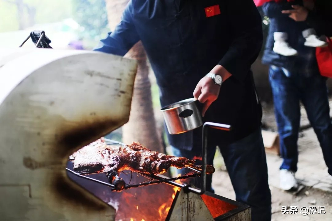 蒙古包烤全羊郑州,北京吃烤全羊的蒙古包