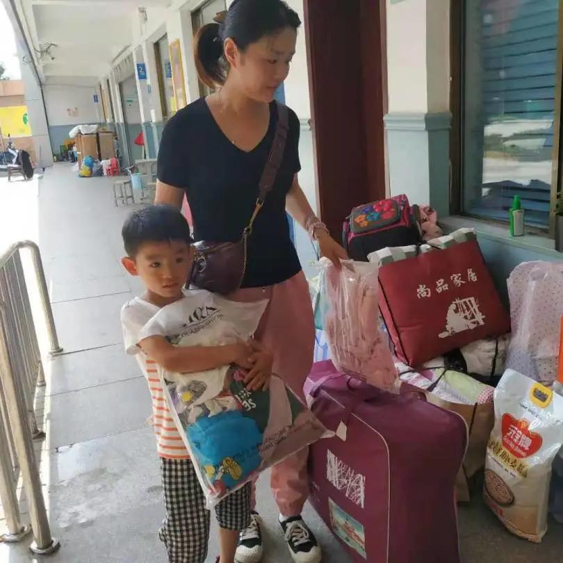 微光汇聚终成灿阳—郑州市中原区汝河新区小学积极助力灾后重建