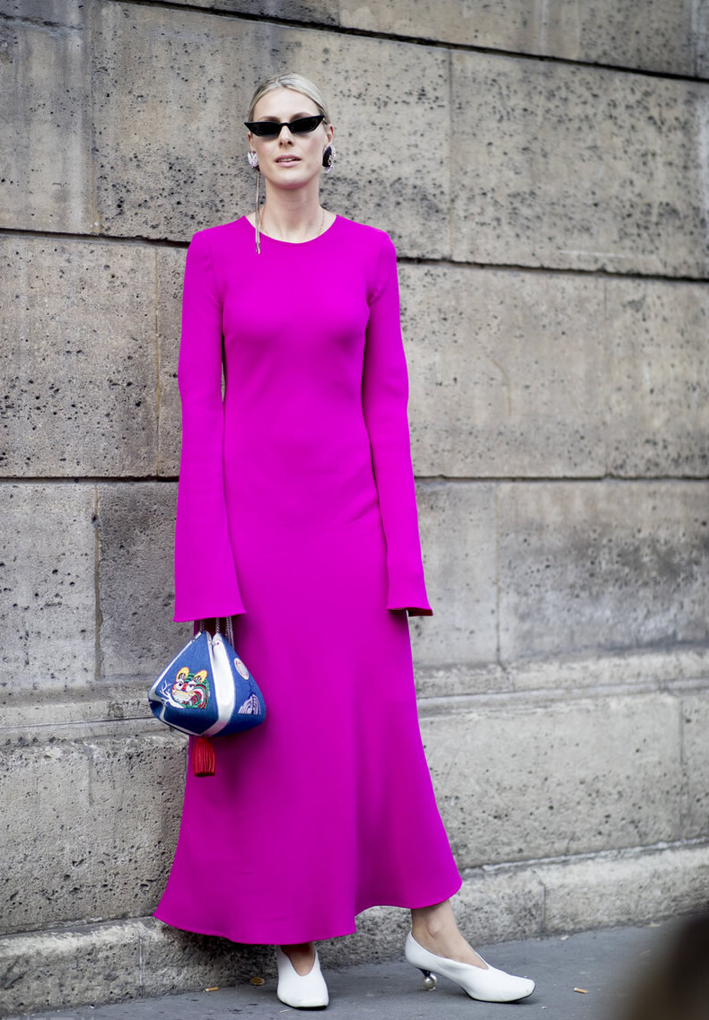 玫红色不适合哪些人,玫红色黄皮肤穿显黑吗