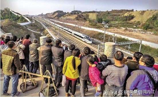 看了这些昔日内江的老照片,岁月痕迹的照片