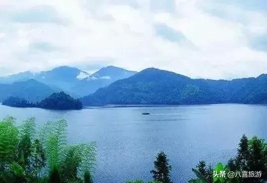 山东夏天值得去的旅游景点,夏天适合去的湖泊