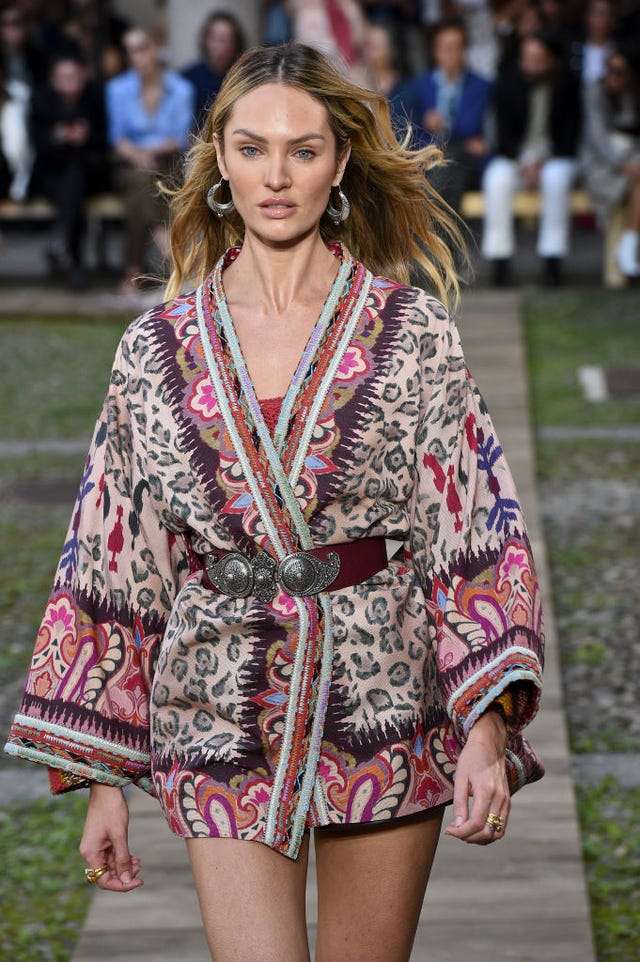 最有名的超模走秀,世界顶级超模t台云集走秀后台