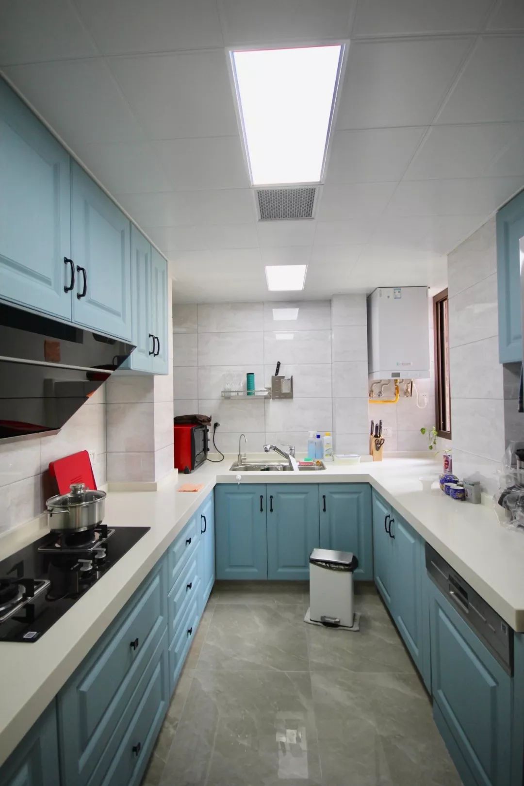 厨房橱柜门新中式款式和颜色,橱柜门颜色香芋色