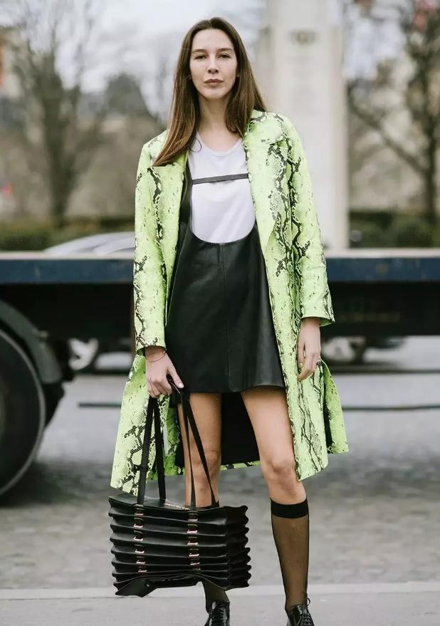 又好看又潮的中筒袜,适合夏天穿的中筒袜高颜值