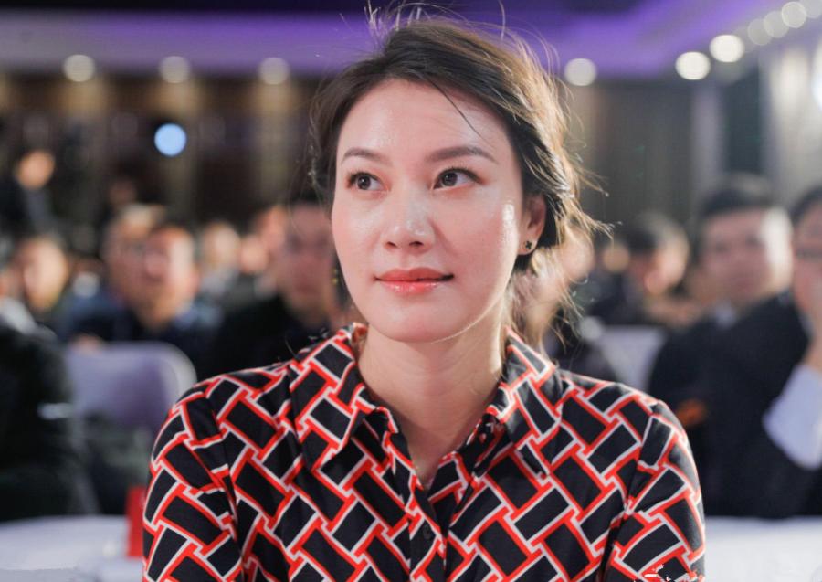 林丹老婆戴40万手表,林丹老婆戴40万手表出游