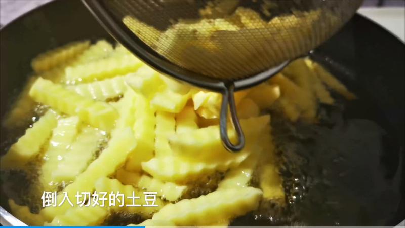 狼牙土豆超简单,狼牙土豆麻辣鲜香