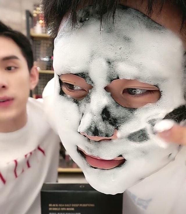 王祖蓝李亚男的护肤品,王祖蓝带货面膜