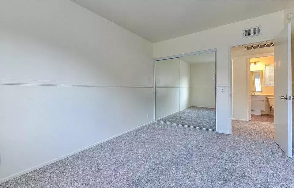 34万刀起，定居奇诺岗，跟着大趋势*击狙**公寓，捡漏和学区我都要！