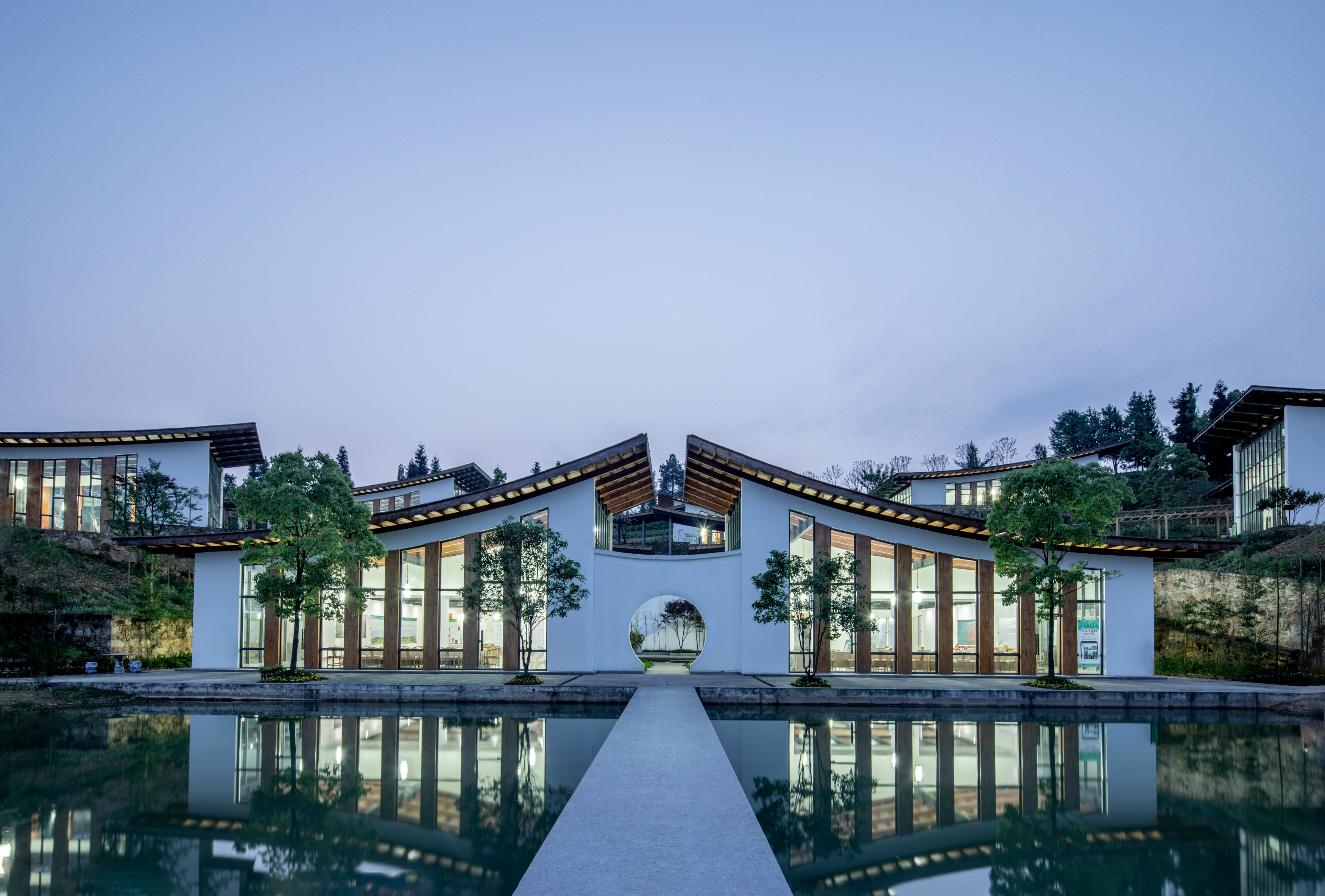 亲近自然听风听雨,亲近大自然聆听虫鸣鸟叫