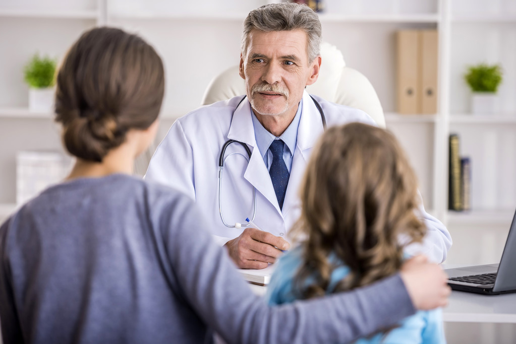 10周岁女童来大姨妈初潮要几天,我女儿刚10岁来月经正常吗