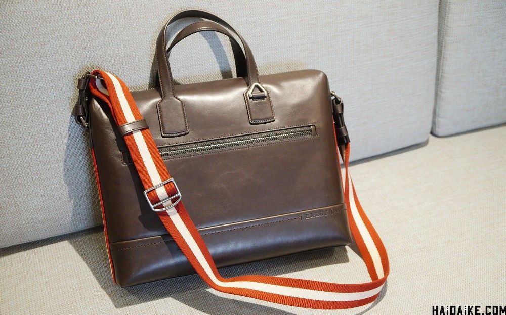 哪里可以买到Bally男款打折实惠的包包